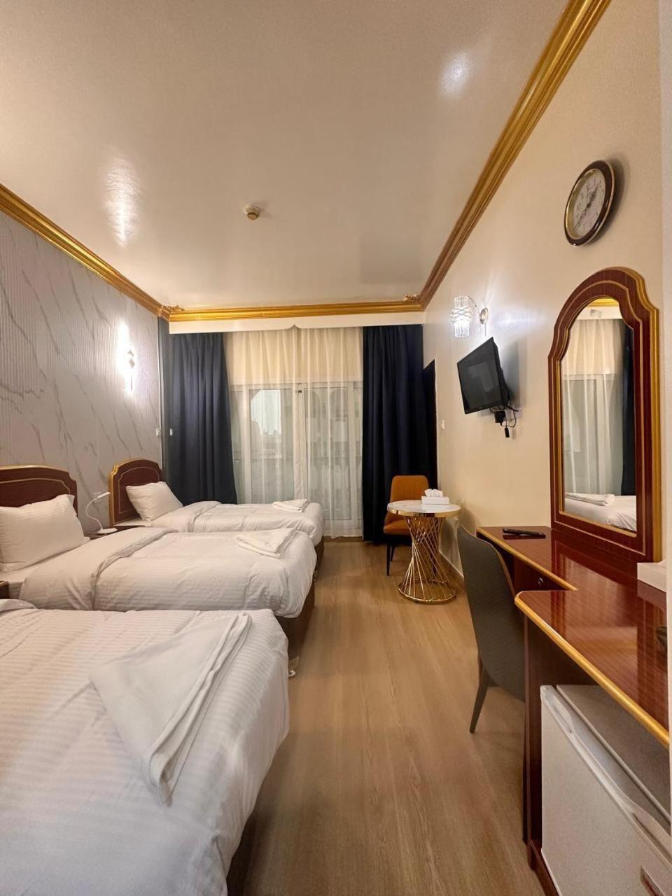 Galaxy Star Hotel Дубай Екстериор снимка
