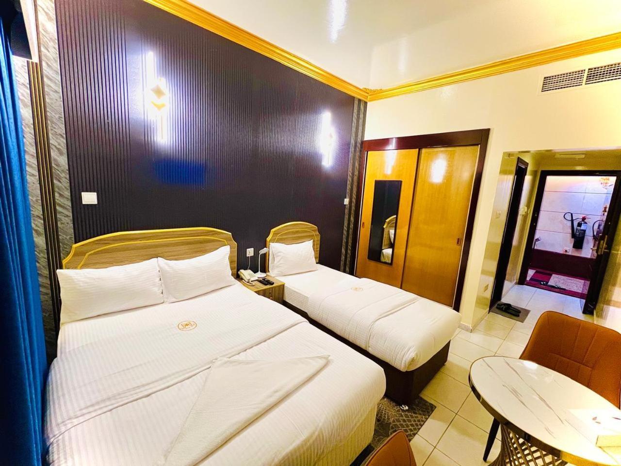 Galaxy Star Hotel Дубай Екстериор снимка