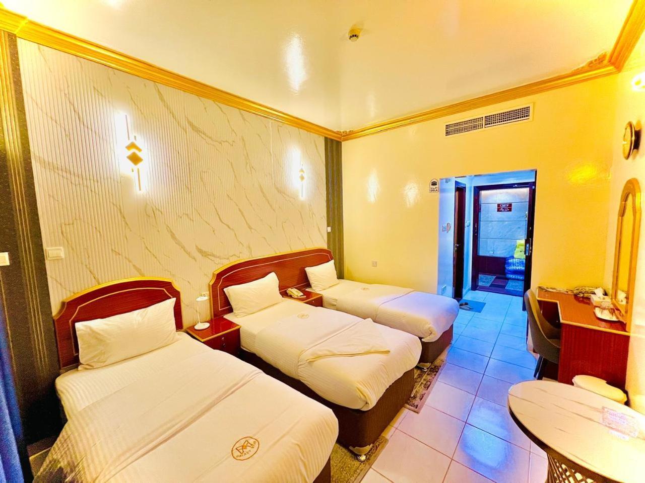 Galaxy Star Hotel Дубай Екстериор снимка