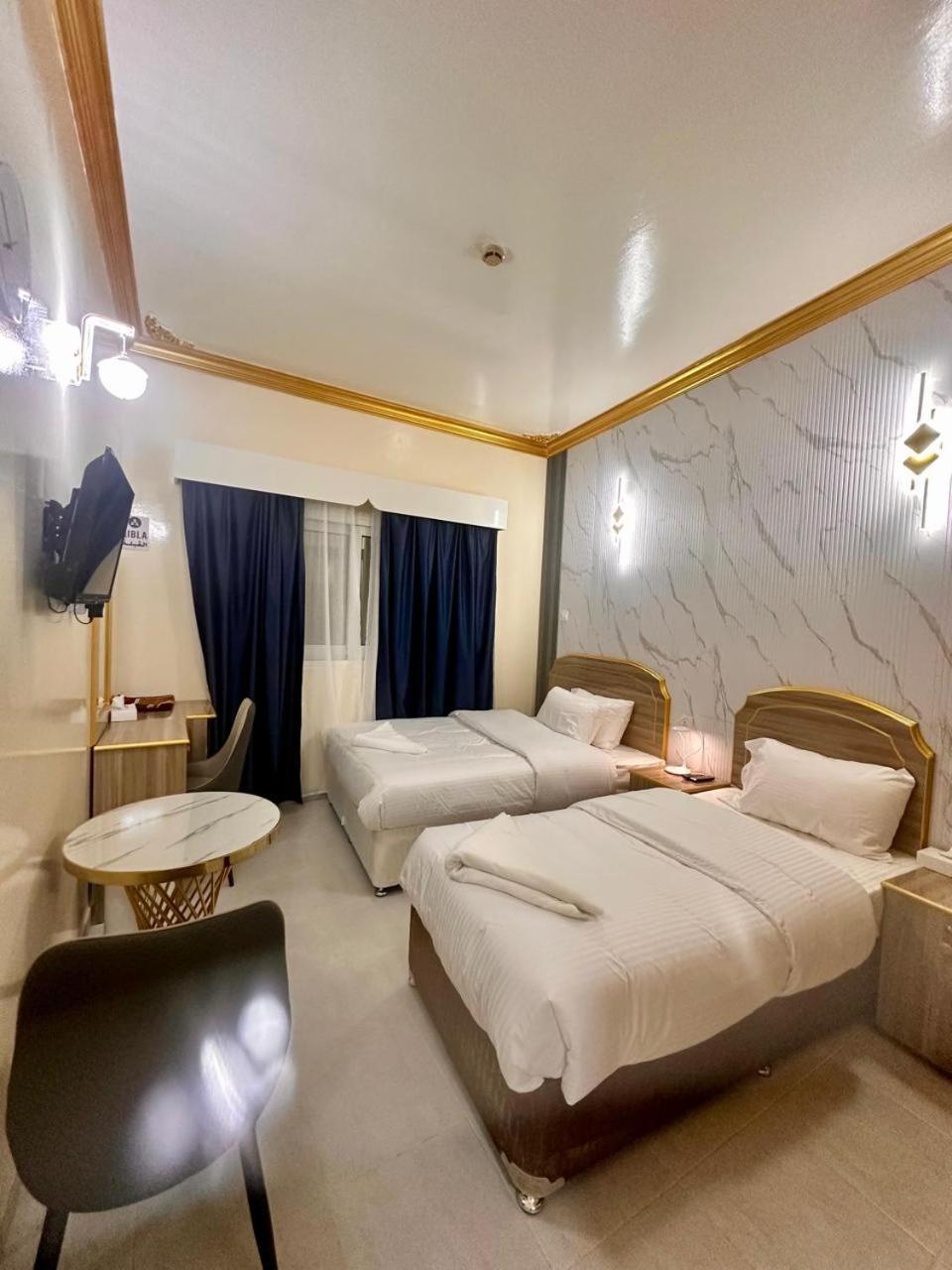 Galaxy Star Hotel Дубай Екстериор снимка