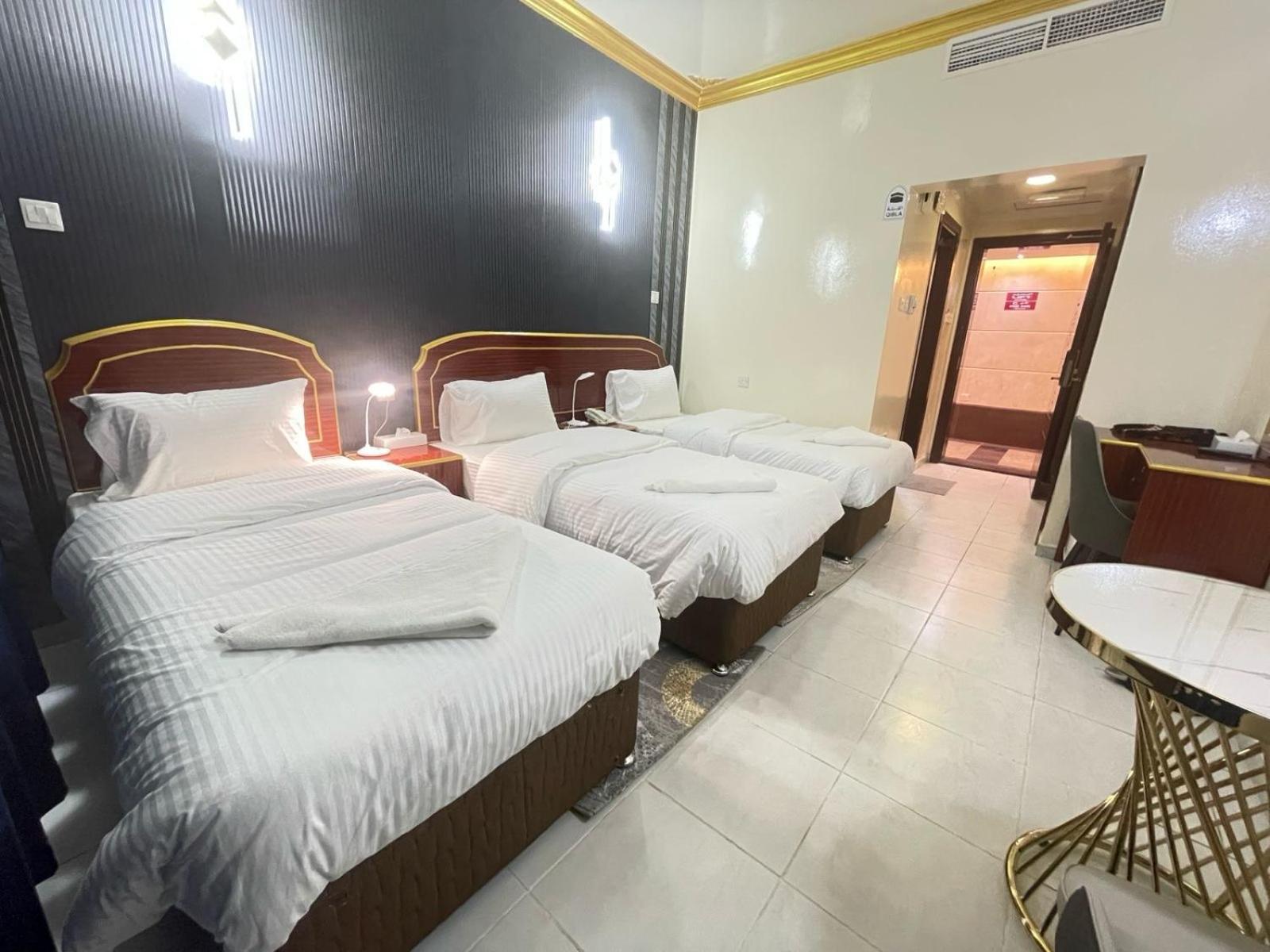 Galaxy Star Hotel Дубай Екстериор снимка