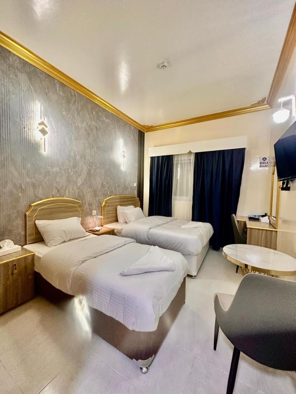 Galaxy Star Hotel Дубай Екстериор снимка