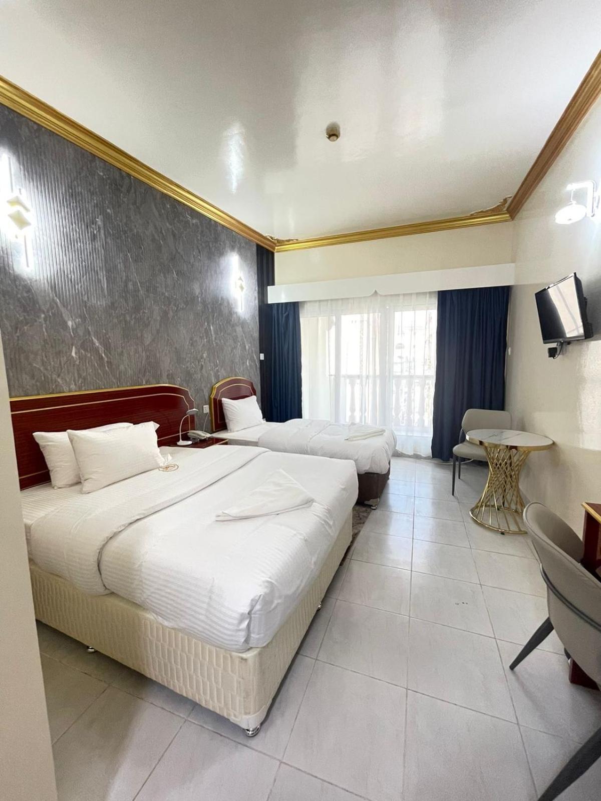 Galaxy Star Hotel Дубай Екстериор снимка