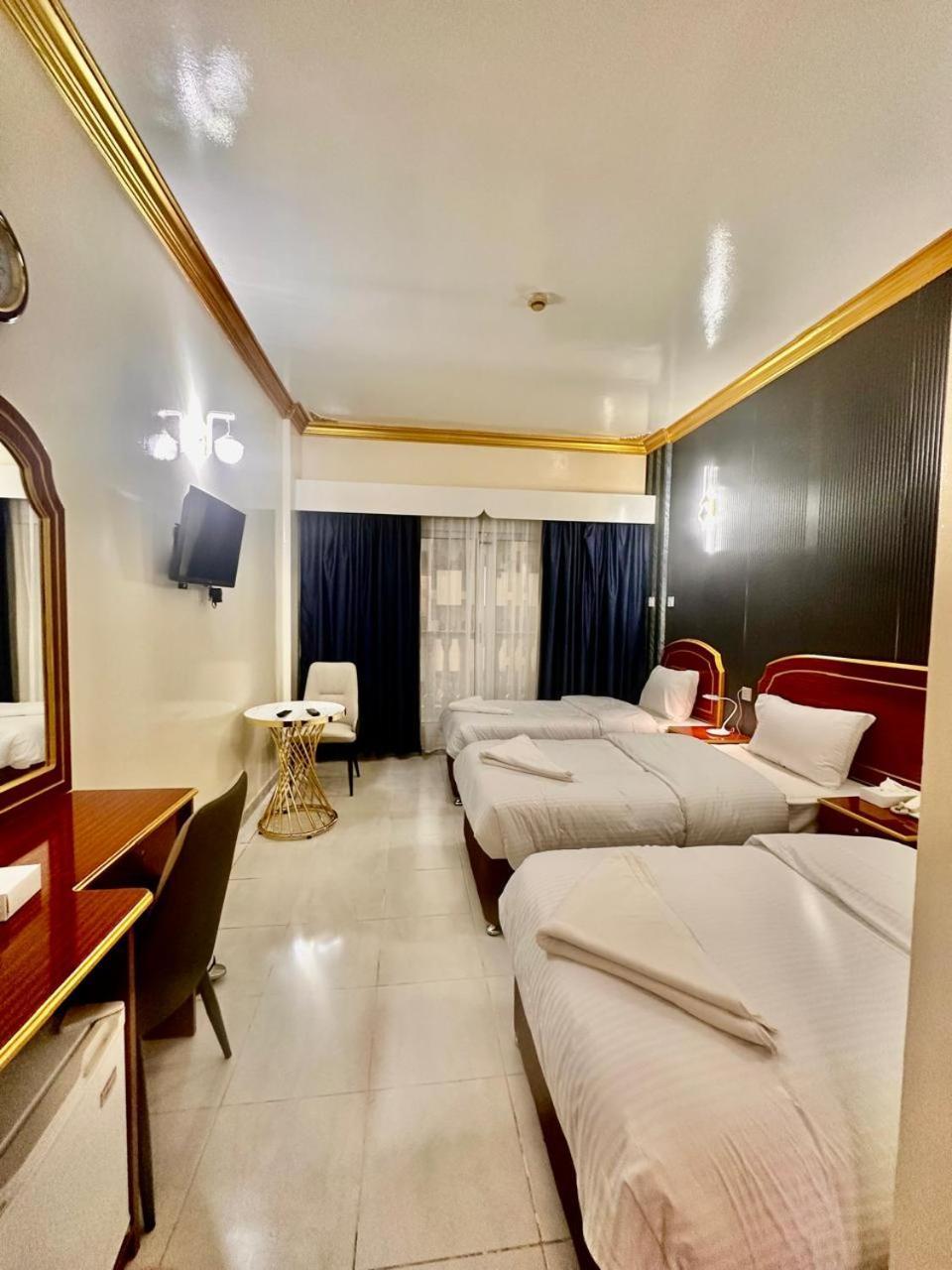 Galaxy Star Hotel Дубай Екстериор снимка